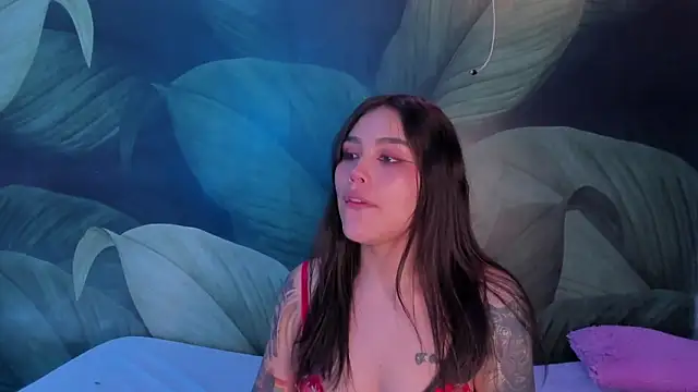 Snapshot of sweett_dirty chatting on 01/08/25, 03:28 sweett dirty online show from 01/08/25, 03:28
