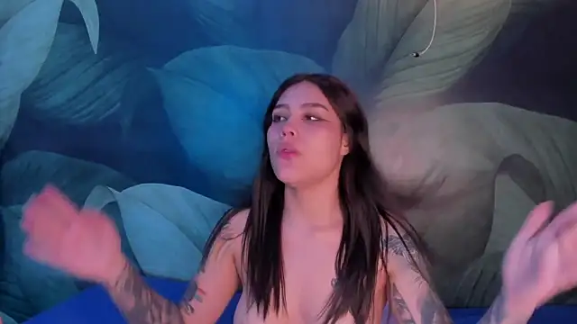 Snapshot of sweett_dirty chatting on 01/12/25, 03:25 sweett dirty online show from 01/12/25, 03:25