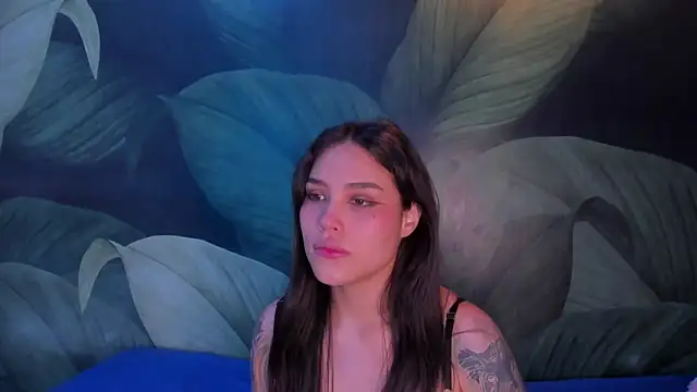 Snapshot of sweett_dirty chatting on 01/17/25, 03:32 sweett dirty online show from 01/17/25, 03:32
