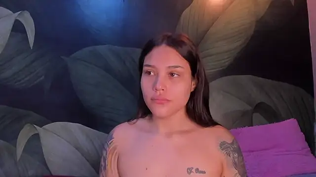 Snapshot of sweett_dirty chatting on 03/13/25, 12:35 sweett dirty online show from 03/13/25, 12:35