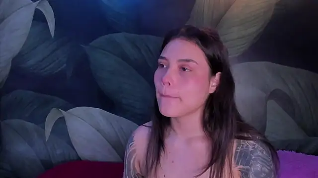 Snapshot of sweett_dirty chatting on 11/08/25, 12:16 sweett dirty online show from 11/08/25, 12:16