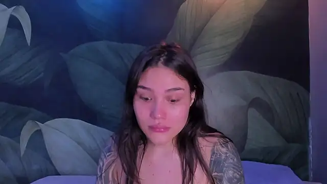 Snapshot of sweett_dirty chatting on 11/19/25, 12:27 sweett dirty online show from 11/19/25, 12:27