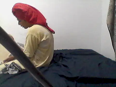 Snapshot of mariy_ chatting on 10/04/25, 01:58 mariy online show from 10/04/25, 01:58