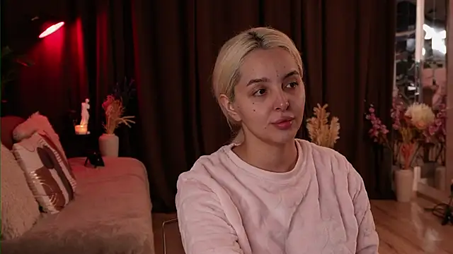 VictoriaMorrone online show from 10/07/25, 06:27