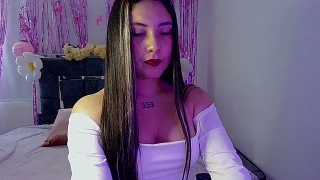 Lia 14  online show from 10/08/25, 06:27