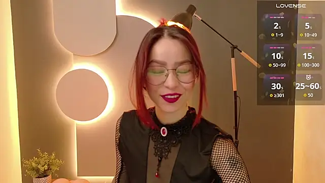 Snapshot of rosse_98_ chatting on 10/17/25, 02:41 rosse 98 online show from 10/17/25, 02:41