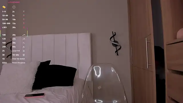 Tifany lopezz online show from 11/20/25, 11:15