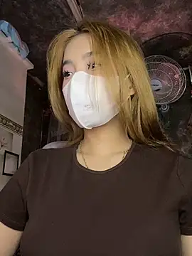 Snapshot of -KathySweet- chatting on 02/19/25, 07:17 -KathySweet- online show from 02/19/25, 07:17