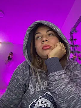 little tifanny82 online show from 11/11/25, 04:51