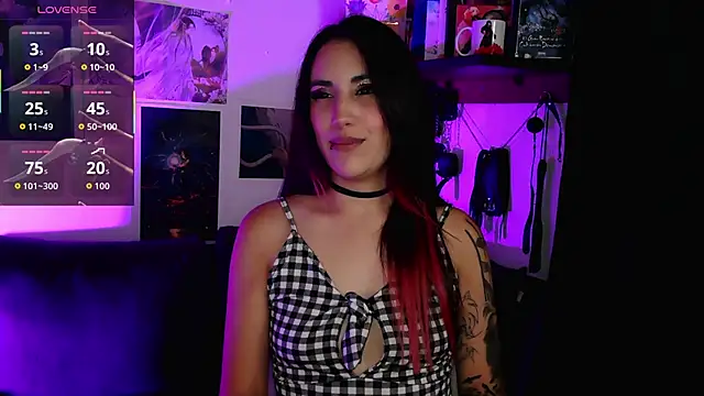 BLACKTSUKI7  online show from 11/18/25, 09:08