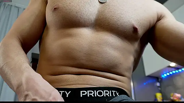 Snapshot of danielkraigforu chatting on 12/12/24, 07:19 danielkraigforu online show from 12/12/24, 07:19