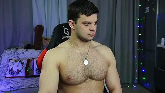 Snapshot of danielkraigforu chatting on 01/18/25, 12:47 danielkraigforu online show from 01/18/25, 12:47