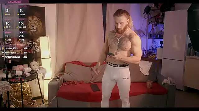 Snapshot of danielkraigforu chatting on 01/25/25, 02:14 danielkraigforu online show from 01/25/25, 02:14