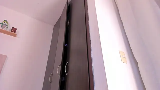 Snapshot of Avaline_Blancx chatting on 12/29/24, 03:22 Avaline Blancx online show from 12/29/24, 03:22