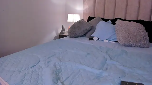 Snapshot of Avaline_Blancx chatting on 01/24/25, 06:46 Avaline Blancx online show from 01/24/25, 06:46