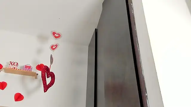 Snapshot of Avaline_Blancx chatting on 02/16/25, 01:36 Avaline Blancx online show from 02/16/25, 01:36