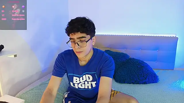  nickconnor01 online show from 11/19/25, 12:32