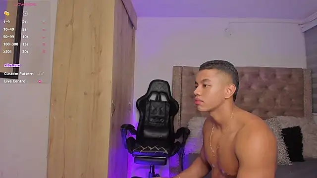 Snapshot of _Jackson_Brown chatting on 10/24/25, 01:57 Jackson Brown online show from 10/24/25, 01:57