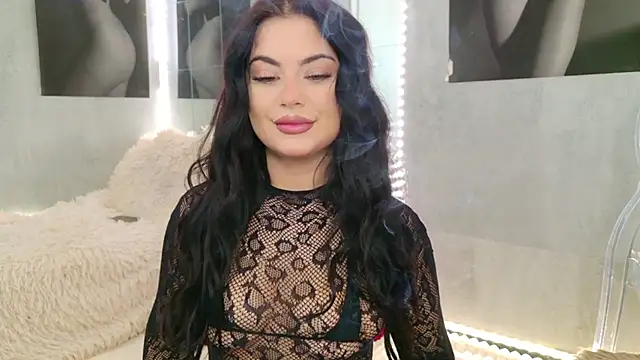 celia chanel online show from 10/24/25, 04:42