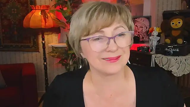 sugar vivien online show from 12/11/24, 12:23