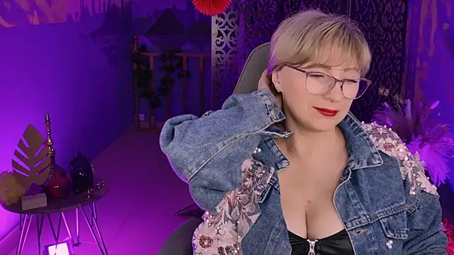 sugar vivien online show from 12/15/24, 07:31