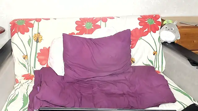 Snapshot of Aushpana chatting on 02/14/25, 12:14 Aushpana online show from 02/14/25, 12:14