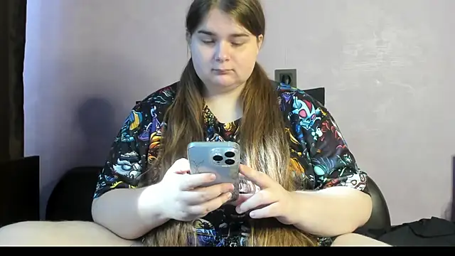 Snapshot of Aushpana chatting on 09/30/25, 07:35 Aushpana online show from 09/30/25, 07:35