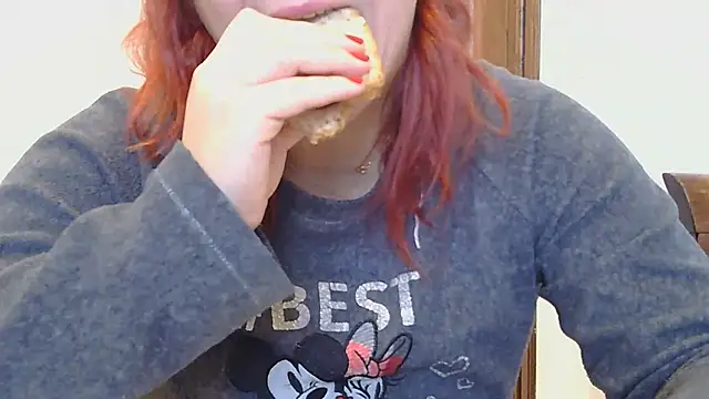 Snapshot of xxcatwomanxx chatting on 02/24/25, 12:05 xxcatwomanxx online show from 02/24/25, 12:05