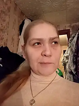 Snapshot of Minna_Jeannie chatting on 12/18/24, 03:26 Minna Jeannie online show from 12/18/24, 03:26