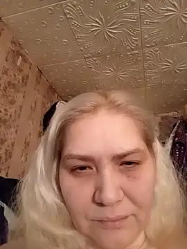 Snapshot of Minna_Jeannie chatting on 12/19/24, 03:29 Minna Jeannie online show from 12/19/24, 03:29