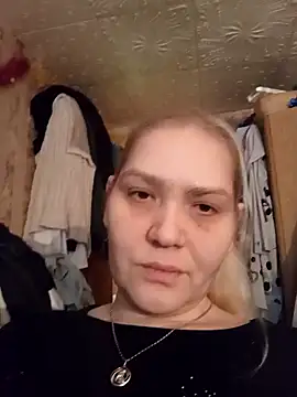 Snapshot of Minna_Jeannie chatting on 12/25/24, 03:50 Minna Jeannie online show from 12/25/24, 03:50