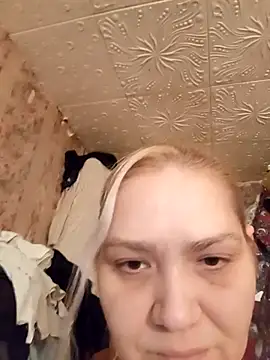 Snapshot of Minna_Jeannie chatting on 02/19/25, 03:28 Minna Jeannie online show from 02/19/25, 03:28