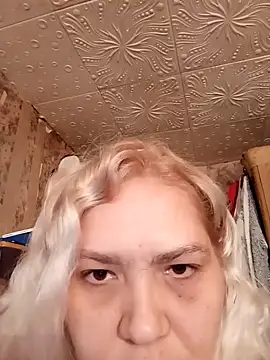 Snapshot of Minna_Jeannie chatting on 09/15/25, 02:33 Minna Jeannie online show from 09/15/25, 02:33