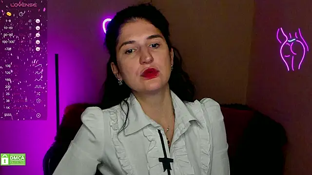 Snapshot of Alianna_Solo_Kisses chatting on 01/22/25, 06:31 Alianna Solo Kisses online show from 01/22/25, 06:31