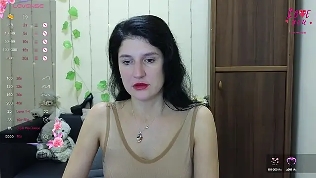 Snapshot of Alianna_Solo_Kisses chatting on 03/07/25, 12:34 Alianna Solo Kisses online show from 03/07/25, 12:34