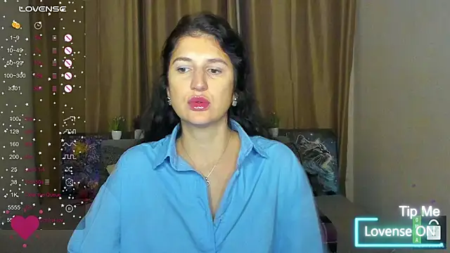 Alianna Solo Kisses online show from 11/21/25, 06:23