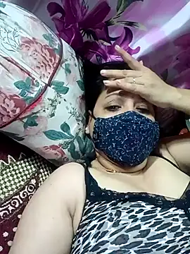 albelasummi702 online show from 02/24/25, 12:09