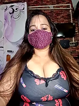 albelasummi702 online show from 10/21/25, 03:18