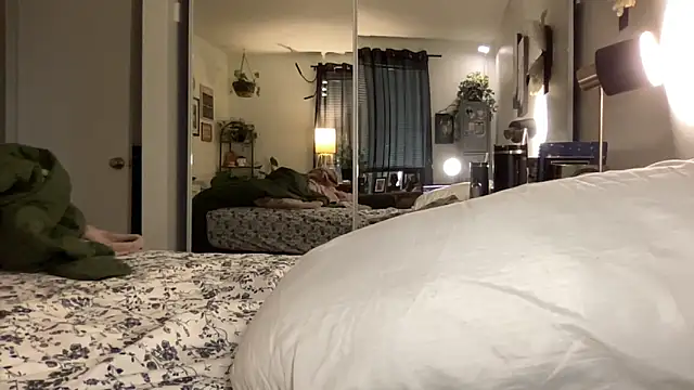 Snapshot of annabelleholly666 chatting on 10/14/25, 12:00 annabelleholly666 online show from 10/14/25, 12:00