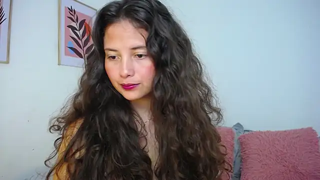 lirio05 online show from 01/28/25, 12:36