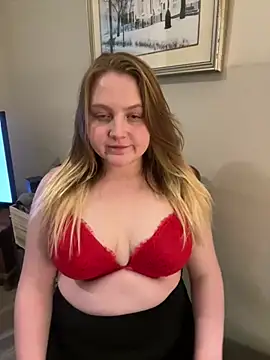 Snapshot of PhatAssBlond chatting on 01/28/25, 02:21 PhatAssBlond online show from 01/28/25, 02:21