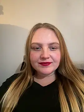 Snapshot of PhatAssBlond chatting on 02/12/25, 12:16 PhatAssBlond online show from 02/12/25, 12:16