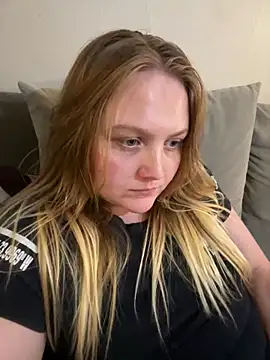 Snapshot of PhatAssBlond chatting on 02/16/25, 04:20 PhatAssBlond online show from 02/16/25, 04:20