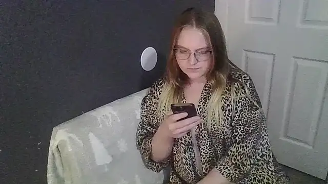 Snapshot of PhatAssBlond chatting on 03/05/25, 11:16 PhatAssBlond online show from 03/05/25, 11:16