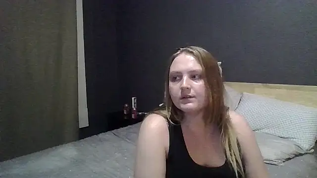 Snapshot of PhatAssBlond chatting on 03/15/25, 03:29 PhatAssBlond online show from 03/15/25, 03:29