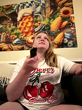 Snapshot of PhatAssBlond chatting on 09/24/25, 11:52 PhatAssBlond online show from 09/24/25, 11:52