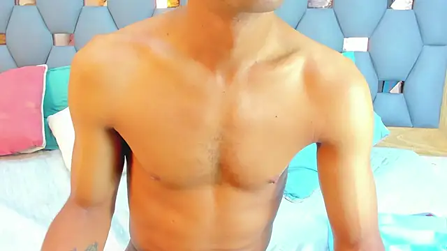 Snapshot of yayi_derek chatting on 10/28/25, 11:36 yayi derek online show from 10/28/25, 11:36