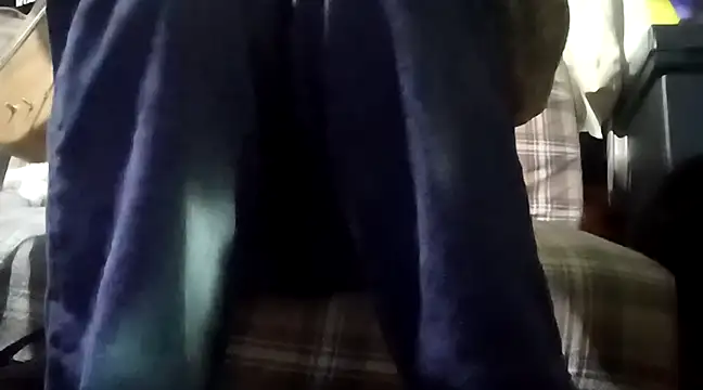Snapshot of 2Hot2gether69 chatting on 02/05/25, 12:20 2Hot2gether69 online show from 02/05/25, 12:20