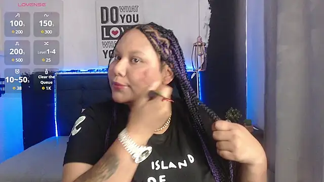 Snapshot of Alisteresa_ chatting on 12/26/24, 03:53 Alisteresa online show from 12/26/24, 03:53