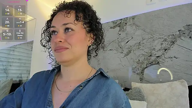 LIZ HOLMES online show from 10/30/25, 12:17